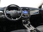 SsangYong Korando E-Motion Platinum 2WD 64 kWh / Trekhaak / 1500KG Trekgewicht / Actieradius 339 km WLTP / Navigatie / LED / Apple CarPlay & Android Auto / Adaptieve Cruise Control / Stoel & Stuurwiel verwarming /