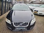 Volvo V70 2.5T Momentum Automaat H.LEER / XENON / YOUNGTIMER