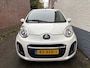 Citroën C1 1.0 Exclusive 4 deurs uit 2012 beschikt over diverse opties zoals airco en bluetooth en 2 sleutels