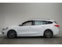 Ford Focus Wagon 1.0 EcoBoost Hybrid ST Line Business NAVI APPLE CLIMA PDC CRUISE TREKHAAK etc.