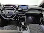 Peugeot 2008 1.2 GT 130pk Automaat | Navigatie | Climate Control | Cruise Control | Achteruitrijcamera | LED | 17" LMV | Draadloze Telefoonlader | Apple Carplay/Android Auto |