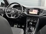 Volkswagen T-Roc 1.5 TSI R-Line In/Exterieur | LED | CarPlay | Camera | Adaptive Cruise | Climate | Navigatie | Stoelverwarming