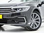 Volkswagen Passat Variant 1.4 TSI PHEV GTE | Panoramadak | Massage | Dynaudio | 360 | Trekhaak | Keyless | Memory