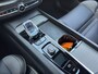 Volvo XC60 T6 Plug-in hybrid AWD Plus Black Edition | SoH 100% | 360 Camera | Panoramadak | Voorverwarmingsinstallatie | Apple Carplay/Android Auto |