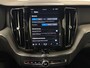 Volvo XC60 T6 Plug-in hybrid AWD Plus Black Edition | SoH 100% | 360 Camera | Panoramadak | Voorverwarmingsinstallatie | Apple Carplay/Android Auto |