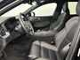 Volvo XC60 T6 Plug-in hybrid AWD Plus Black Edition | SoH 100% | 360 Camera | Panoramadak | Voorverwarmingsinstallatie | Apple Carplay/Android Auto |