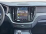 Volvo XC60 T6 Plug-in hybrid AWD Plus Black Edition | SoH 100% | 360 Camera | Panoramadak | Voorverwarmingsinstallatie | Apple Carplay/Android Auto |