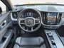 Volvo XC60 T6 Plug-in hybrid AWD Plus Black Edition | SoH 100% | 360 Camera | Panoramadak | Voorverwarmingsinstallatie | Apple Carplay/Android Auto |