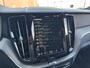 Volvo XC60 T6 Plug-in hybrid AWD Plus Black Edition | SoH 100% | 360 Camera | Panoramadak | Voorverwarmingsinstallatie | Apple Carplay/Android Auto |