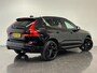 Volvo XC60 T6 Plug-in hybrid AWD Plus Black Edition | SoH 100% | 360 Camera | Panoramadak | Voorverwarmingsinstallatie | Apple Carplay/Android Auto |