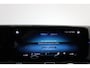 Mercedes-Benz GLB 180 Luxury 7-Persoons Panoramadak, Leder, Sfeerverlichting, Trekhaak, Apple Carplay/Android Auto