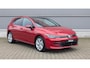 Volkswagen Golf 1.5 eHybrid 204pk DSG Life Edition | SoH 100% | Trekhaak | Panoramadakdak | Navigatie