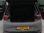 Volkswagen ID.3 First Plus 58 kWh | Apple carplay | Bluetooth | Achteruitrij camera | Voorstoelen verwarmd | Parkeersensoren voor en achter | Navigatie | Spraakbediening |