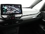 Volkswagen ID.3 First Plus 58 kWh | Apple carplay | Bluetooth | Achteruitrij camera | Voorstoelen verwarmd | Parkeersensoren voor en achter | Navigatie | Spraakbediening |
