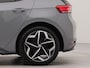 Volkswagen ID.3 First Plus 58 kWh | Apple carplay | Bluetooth | Achteruitrij camera | Voorstoelen verwarmd | Parkeersensoren voor en achter | Navigatie | Spraakbediening |