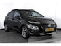 Hyundai Kona 1.6 GDI HEV Comfort - Automaat | Cruise | PDC | Camera | NAV + App. Connect | ECC | Afn. Trekhaak | DAB | LM 16" |