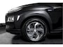 Hyundai Kona 1.6 GDI HEV Comfort - Automaat | Cruise | PDC | Camera | NAV + App. Connect | ECC | Afn. Trekhaak | DAB | LM 16" |