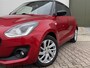 Suzuki Swift 1.2 Select Smart Hybrid / Navi / Camera / Afn. trekhaak / Adaptive Cruise / Keyless / Stoelverwarming / Carplay / Two Tone