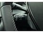 Peugeot e-2008 EV Style 50 kWh Navigatie | Apple Carplay/Android Auto | Camera | Climate en cruise control