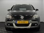 Volkswagen Golf 1.4 TSI Cross Inruilauto’s tegen vaste prijzen. Voor meer info: 0638140850 Bij de verkoop van gebruikte voertuigen door CD-Cars wordt geen standaard garantie verstrekt. De koper aanvaardt het voertuig in de staat waarin het zich bevindt op het moment van aankoop