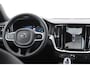 Volvo V60 T6 350PK Automaat AWD Plus Dark / Adaptive cruise control / Elektrische stoelen / Harman Kardon audio / Trekhaak / Pilot assist / BLIS / Stoel en stuur verwarming / Elektrische achterklep / Parkeersensoren met 360 camera / Google infotainment