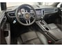 Porsche Macan 2.0 1e EIG. / Pano / Sport-design-pakket zwart / Comfortstoelen 14-wegs / Dashboard leder