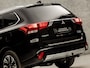 Mitsubishi Outlander 2.0 PHEV Deluxe Automaat (SCHUIFDAK, NAVIGATIE, LEDER, STUUR/STOELVERWARMING, 360 CAMERA, ELEK SPORTSTOELEN, ADAPTIVE CRUISE, GETINT GLAS, NIEUWSTAAT)