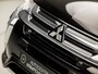 Mitsubishi Outlander 2.0 PHEV Deluxe Automaat (SCHUIFDAK, NAVIGATIE, LEDER, STUUR/STOELVERWARMING, 360 CAMERA, ELEK SPORTSTOELEN, ADAPTIVE CRUISE, GETINT GLAS, NIEUWSTAAT)