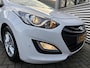 Hyundai i30 1.6 GDI Go! Plus -5DRS.-VOLLEDER-STOELVERWARMING-CAMERA-PDC V+A-TREKHAAK-1400 KG TREKGEWICHT-ORIGINEEL NEDERLANDS!