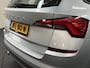 Skoda Kamiq 1.0 TSI Ambition 110 PK DSG7 inklapb. trekhaak / Apple Carplay / PDC / Camera / Stoelverw. / Keyless