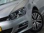 Volkswagen Golf 1.2 TSI 110 PK Allstar | Navigatie | Adaptieve Cruise Control | Trekhaak | Stoelverwarming |