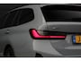 BMW 3-Serie Touring 330e xDrive M Sport | Panorama Dak | HUD | Elektrisch Verstelbare Voorstoel