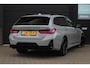 BMW 3-Serie Touring 330e xDrive M Sport | Panorama Dak | HUD | Elektrisch Verstelbare Voorstoel
