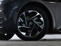 Volkswagen ID.3 First 204 PK 58 kWh | LED | Stuur en Stoelverwarming | 18 Inch Velgen | Navigatie |