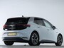 Volkswagen ID.3 First Plus 204 PK 58 kWh | LED Matrix IQ | Keyless | Achteruitrijcamera | Navigatie | Stoel & Stuurverwarming |
