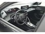 Peugeot 208 PureTech 100 EAT8 Active Pack | Parkeersensoren | Apple Carplay | Airco