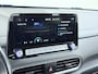 Hyundai Kona Electric EV 64kWh Warmtepomp Adap.Cruise Navi Ecc Camera Pdc Trekhaak Krell®-Audio Apple Carplay Android Auto Comfort SOH 100% Lane Assist DAB Led Lmv 17" Regen-Lichtsensor Keyless 1e Eigenaar Origineel Nederlandse Auto