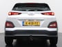 Hyundai Kona Electric EV 64kWh Warmtepomp Adap.Cruise Navi Ecc Camera Pdc Trekhaak Krell®-Audio Apple Carplay Android Auto Comfort SOH 100% Lane Assist DAB Led Lmv 17" Regen-Lichtsensor Keyless 1e Eigenaar Origineel Nederlandse Auto
