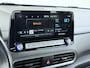 Hyundai Kona Electric EV 64kWh Warmtepomp Adap.Cruise Navi Ecc Camera Pdc Trekhaak Krell®-Audio Apple Carplay Android Auto Comfort SOH 100% Lane Assist DAB Led Lmv 17" Regen-Lichtsensor Keyless 1e Eigenaar Origineel Nederlandse Auto
