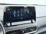 Hyundai Kona Electric EV 64kWh Warmtepomp Adap.Cruise Navi Ecc Camera Pdc Trekhaak Krell®-Audio Apple Carplay Android Auto Comfort SOH 100% Lane Assist DAB Led Lmv 17" Regen-Lichtsensor Keyless 1e Eigenaar Origineel Nederlandse Auto