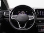 Volkswagen T-Cross 1.0 TSI Edition 95PK Achteruitrijcamera, Adaptieve Cruise Controle, Parkeersensoren voor en Achter, Stoelverwarming, Navi via Apple Carplay/Android Auto, 16" LM Velgen
