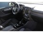 Volvo XC40 1.5 T4 Recharge R-Design | Incl. 12 maanden garantie | Harman/Kardon audio | Schuif/kantel dak | Apple carplay/Android auto | Stuurwiel verwarming | Voorstoelen verwarmd | DAB | Navigatie | Lichtmetalen velgen | Climate control | Zwart dakhemel
