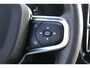 Volvo XC40 1.5 T4 Recharge R-Design | Incl. 12 maanden garantie | Harman/Kardon audio | Schuif/kantel dak | Apple carplay/Android auto | Stuurwiel verwarming | Voorstoelen verwarmd | DAB | Navigatie | Lichtmetalen velgen | Climate control | Zwart dakhemel