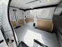 Peugeot Expert GB L2 75kWh 136pk City NAV pakket e-PTO 400V Reservewiel Geïsoleerde comfort scheidingswand met vaste ruit