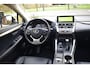 Lexus NX 300h AWD Luxury Line AUTOM/PANO DAK/CRUISE/NAVI/CARPLAY/CAMERA/TREKH/XENON/LEDER/DEC 2018/PDC V+A/LMW 18"/USB/STOEL VERW