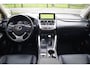 Lexus NX 300h AWD Luxury Line AUTOM/PANO DAK/CRUISE/NAVI/CARPLAY/CAMERA/TREKH/XENON/LEDER/DEC 2018/PDC V+A/LMW 18"/USB/STOEL VERW
