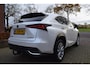 Lexus NX 300h AWD Luxury Line AUTOM/PANO DAK/CRUISE/NAVI/CARPLAY/CAMERA/TREKH/XENON/LEDER/DEC 2018/PDC V+A/LMW 18"/USB/STOEL VERW