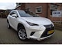 Lexus NX 300h AWD Luxury Line AUTOM/PANO DAK/CRUISE/NAVI/CARPLAY/CAMERA/TREKH/XENON/LEDER/DEC 2018/PDC V+A/LMW 18"/USB/STOEL VERW