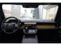 Land Rover Defender 110 2.0 P300e 110 Trophy Edition | Koelvak | Voorstoelen verwarmd / gekoeld | Elektrische trekhaak |