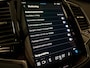 Volvo XC90 T8 AWD Recharge Ultra Dark Luchtvering | Trekhaak | All Season Banden | 360 Camera | 455pk | Head-Up Display | Harman Kardon | Adaptieve Cruise Control | Stoelverwarming voor+achter | Stuurwielverwarming | Schuifdak | Full LED Meesturende koplampen | Pilot Assist | BLIS Dode Hoek Detectie | Alcantara hemelbekleding | Lederen zonnekleppen en handgrepen | Elektrische voorstoelen geheugen | Lederen bekleding | Zitting verlenging voorstoelen | Lederen dashboard | 20 Inch | Google Infotainment | Keyless Drive | Privacy Glass | Elektrisch bedienbare achterklep | Geïntegreerd kinderzitje achterin | Geïntegreerde zongordijnen achterportieren | Verlichte instaplijsten | 7-Persoons | 4-Zone Climate Control | DAB Radio | Apple Carplay/Android Auto | Alarm Klasse III | Draadloos telefoon opladen | Volvo On Call met mobiele App functie | Onyx Black Metallic |